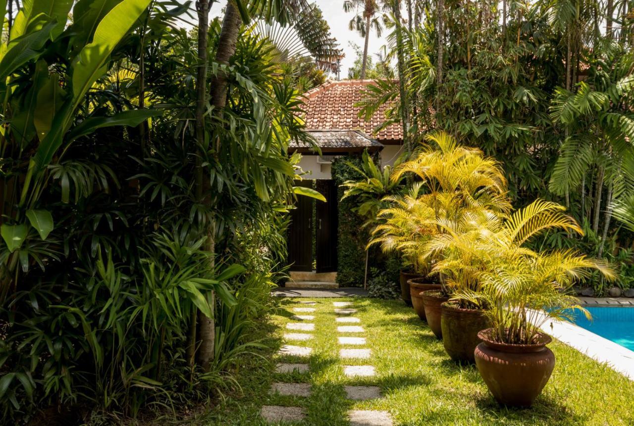 Villa Eight Seminyak  Luaran gambar