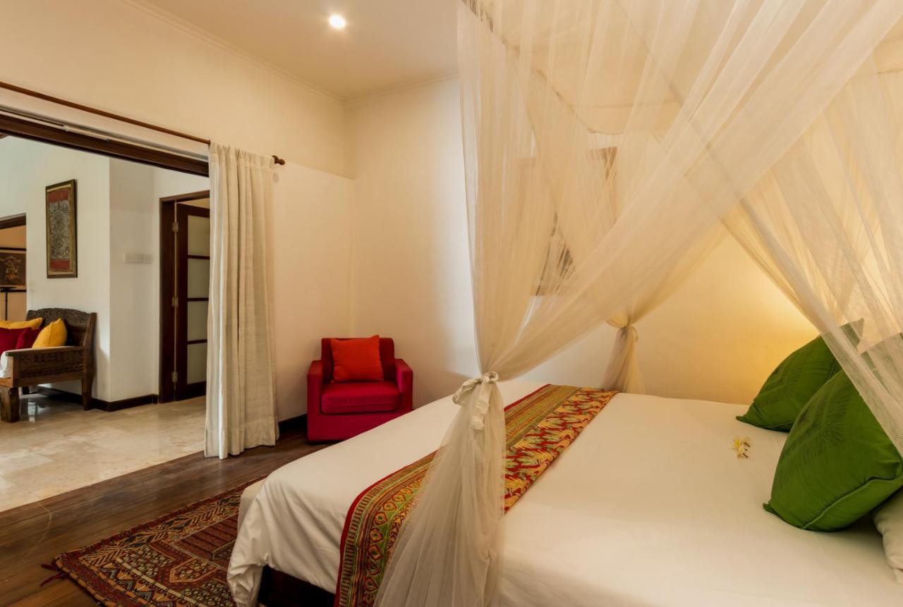 Villa Eight Seminyak  Luaran gambar