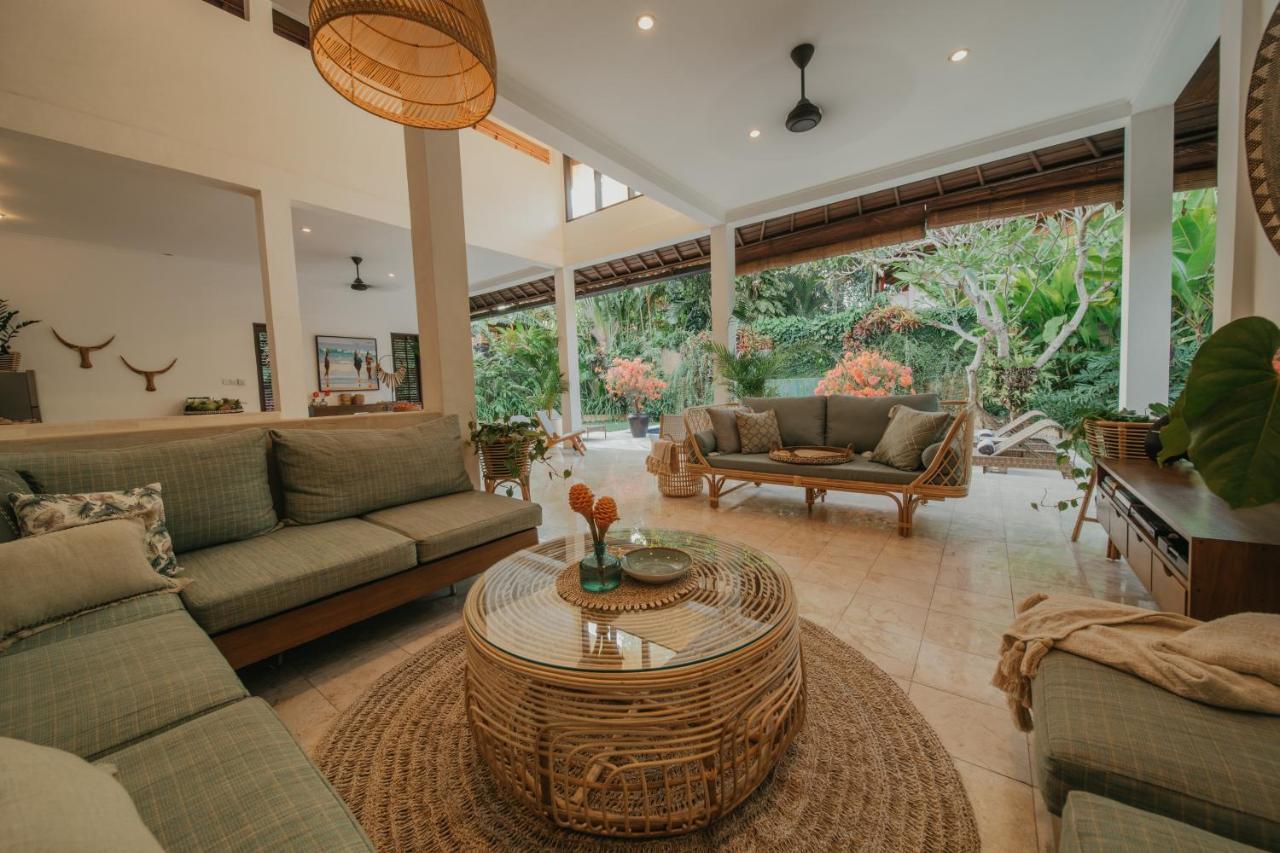 Villa Eight Seminyak  Luaran gambar